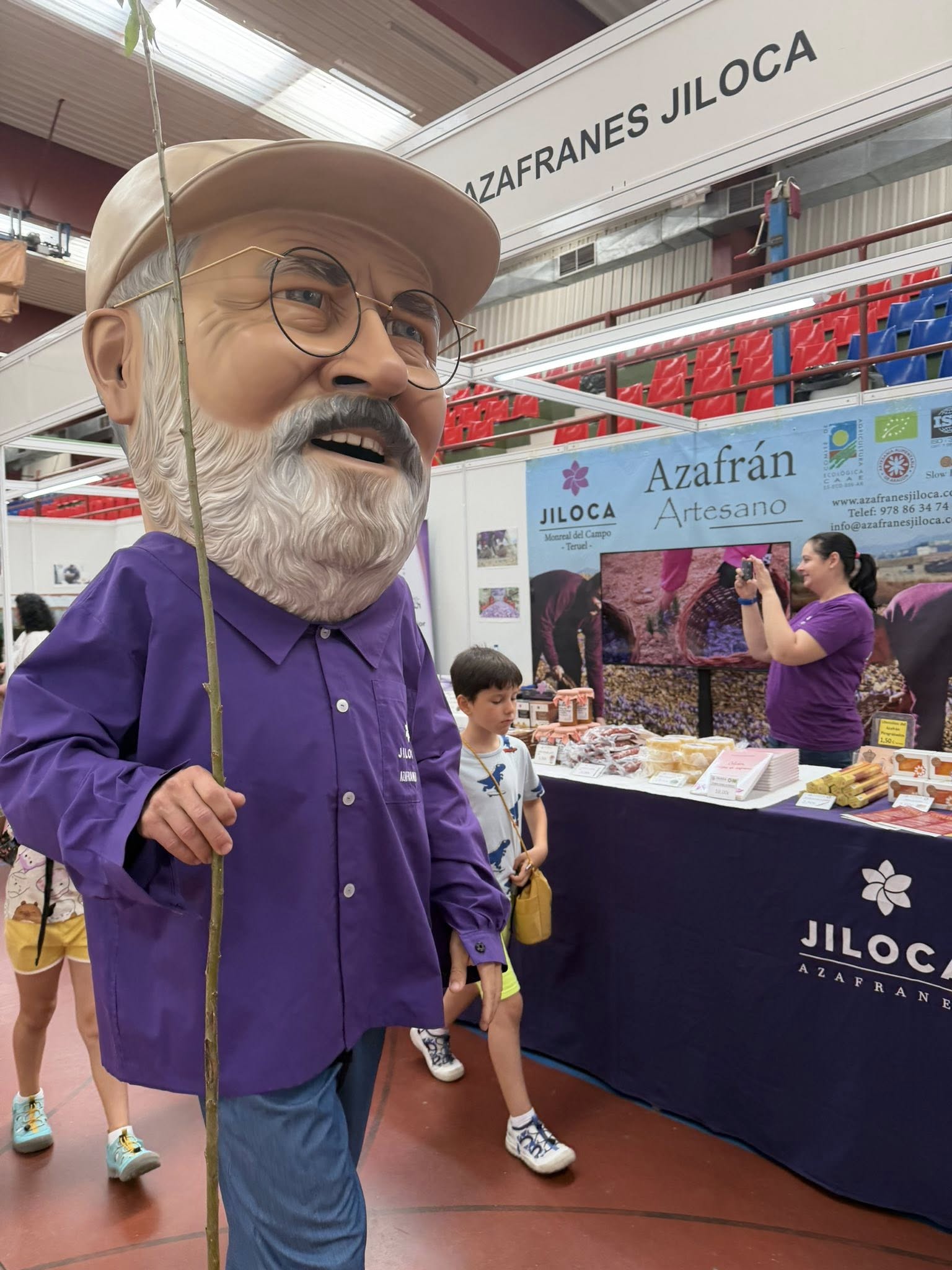 The saffron farmer at the Azafranes Jiloca stand